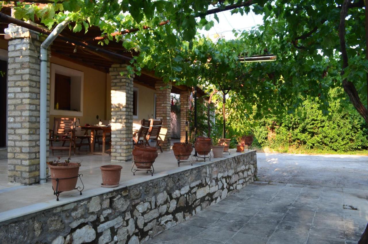 Jerry Afro Guest House Kanali  Exterior photo